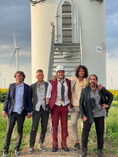 Trupa Vama lansează cel mai nou videoclip filmat 100% cu energie verde, în parcul eolian CEZ
